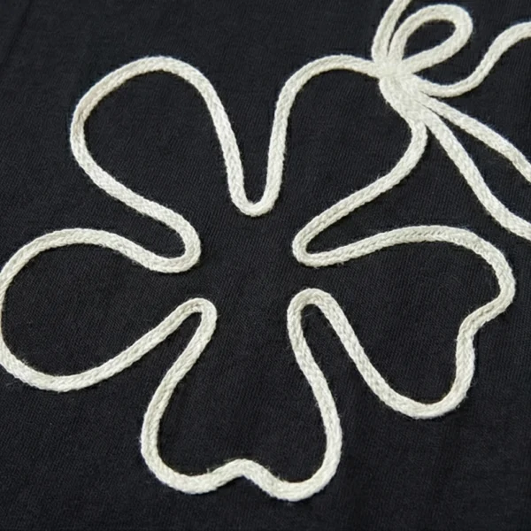 Camiseta Flor Bordada - Imagen 15
